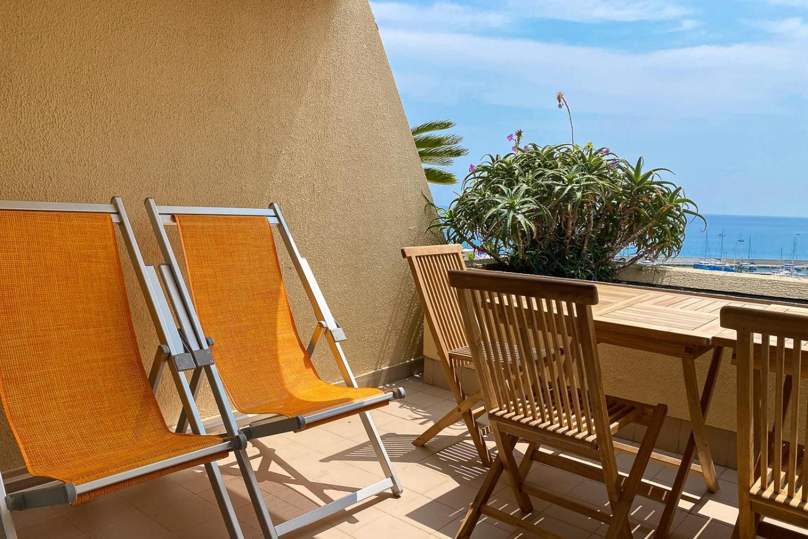 Mansfield Vue Carte Postale Terrasse Piscine 2 Appartement Menton
