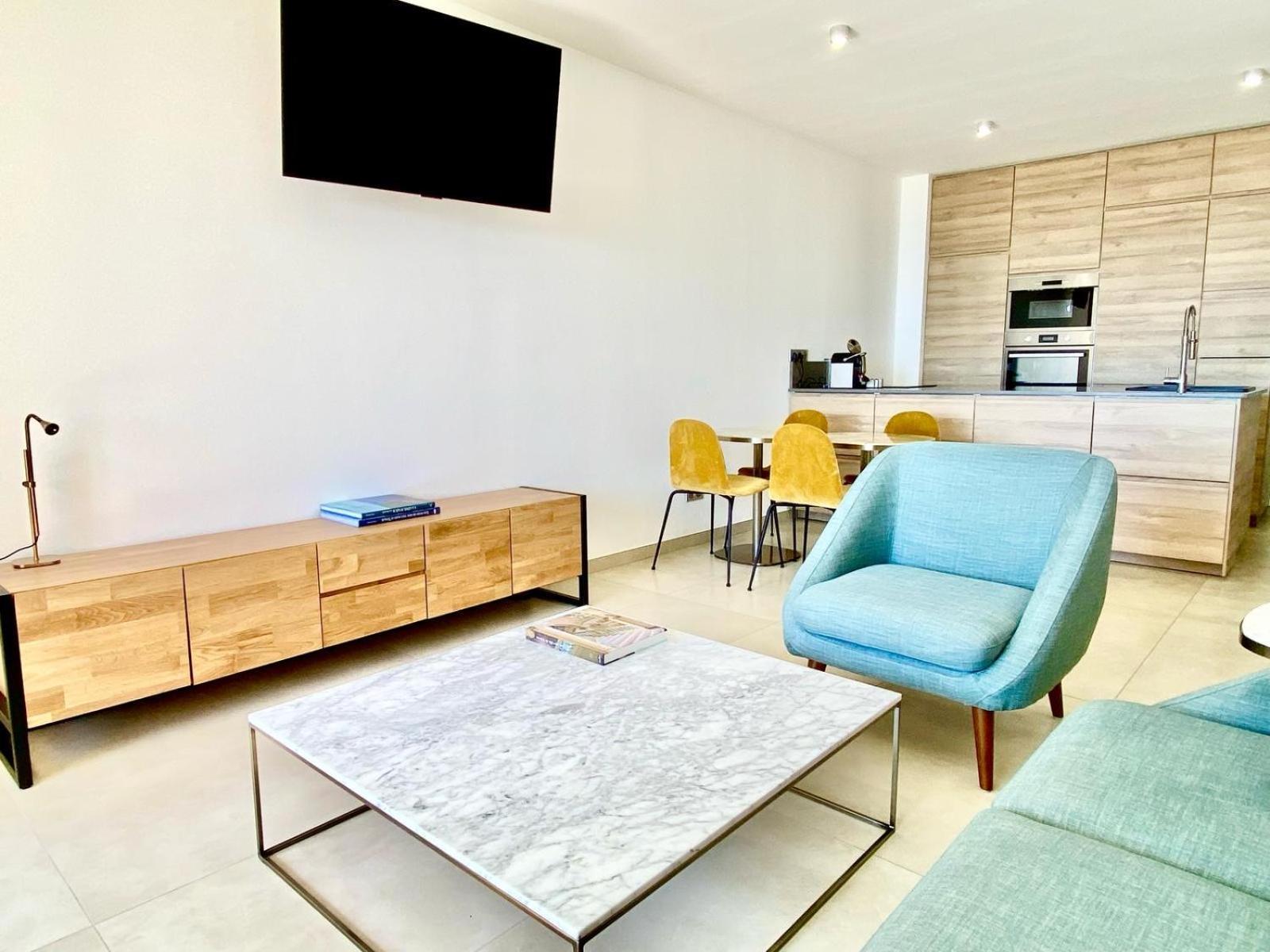 Mansfield Vue Carte Postale Terrasse Piscine 2 Menton